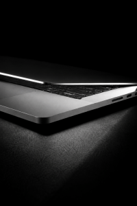 If You Use a Mac With Screen Sharing Enabled, You Need to Update Right Now.